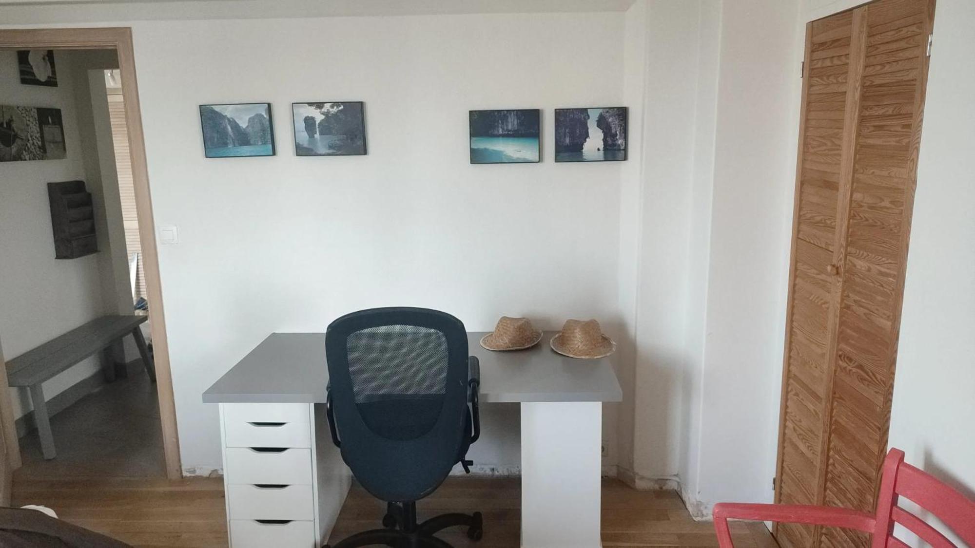 Charming In Etterbeek 70 M² With Balcony Bruxelas